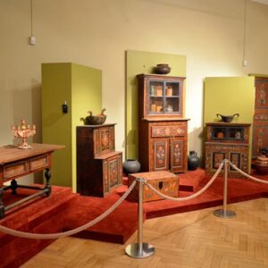 "Квест-экскурсия для школьников в музее Декоративного искусства”