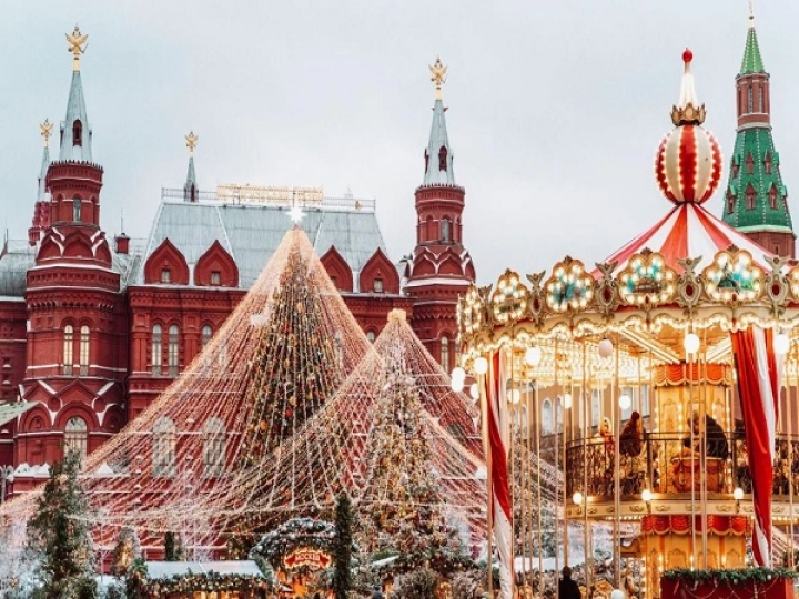 “Новогодняя экскурсия по праздничной Москве”